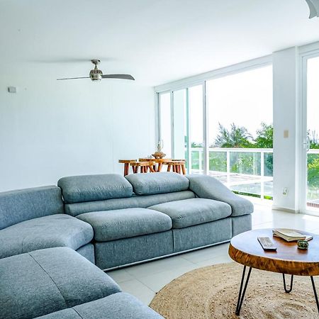 Beachfront Luxury Apartments 칸쿤 외부 사진