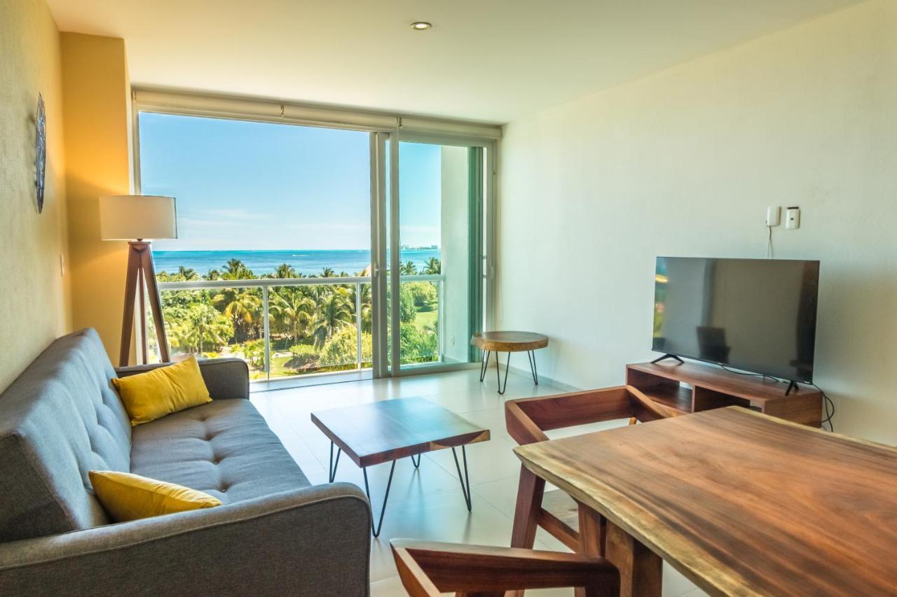 Beachfront Luxury Apartments 칸쿤 외부 사진