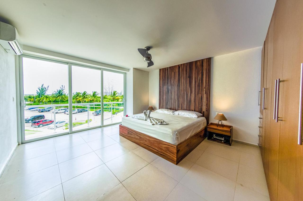 Beachfront Luxury Apartments 칸쿤 외부 사진